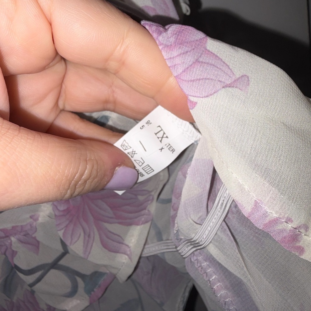 NWOT SHEIN Floral Blouse - Purple and White - Picture 5 of 5